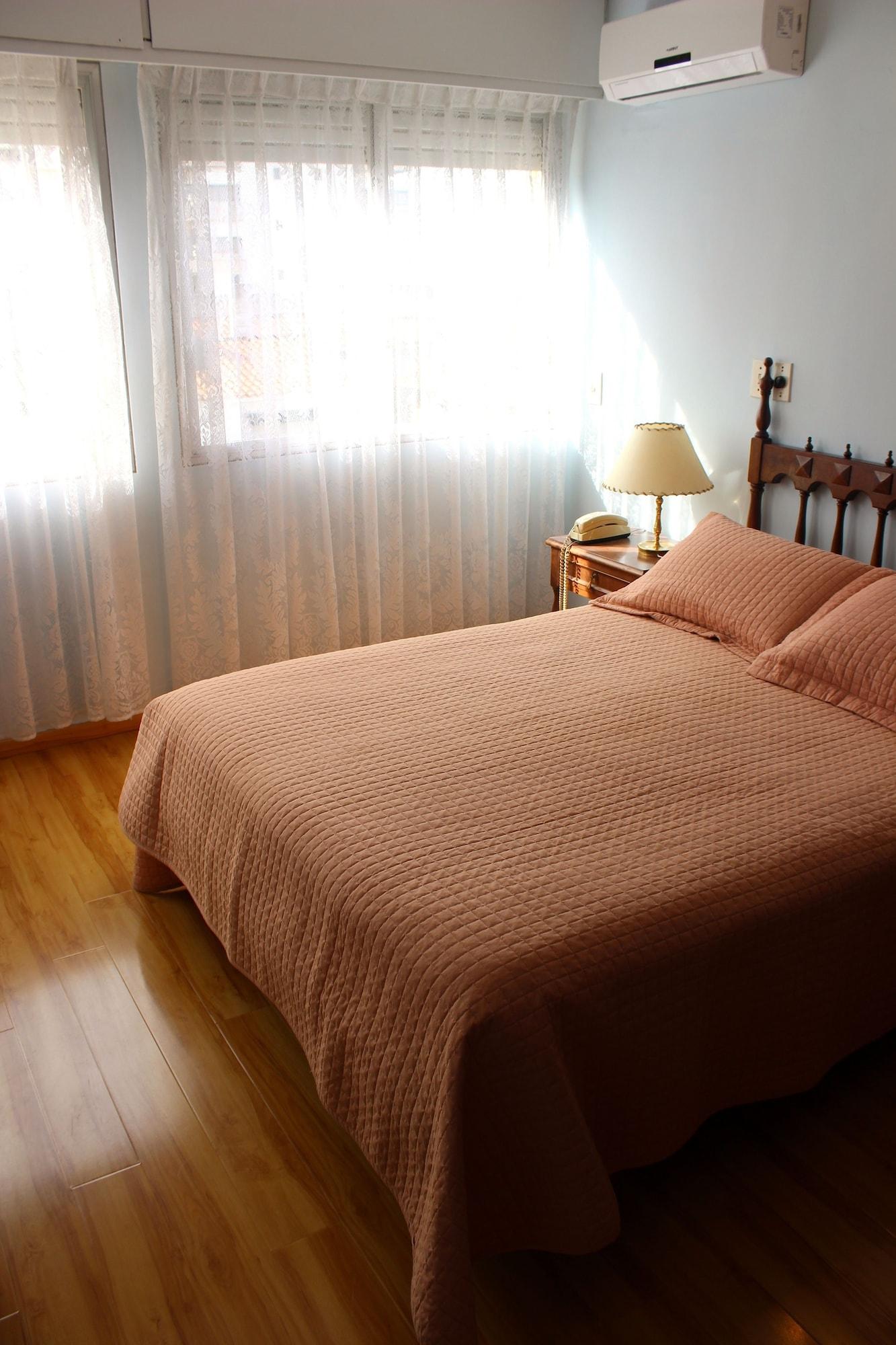 Hotel Alhambra ปุนตา เดล เอสเต ภายนอก รูปภาพ