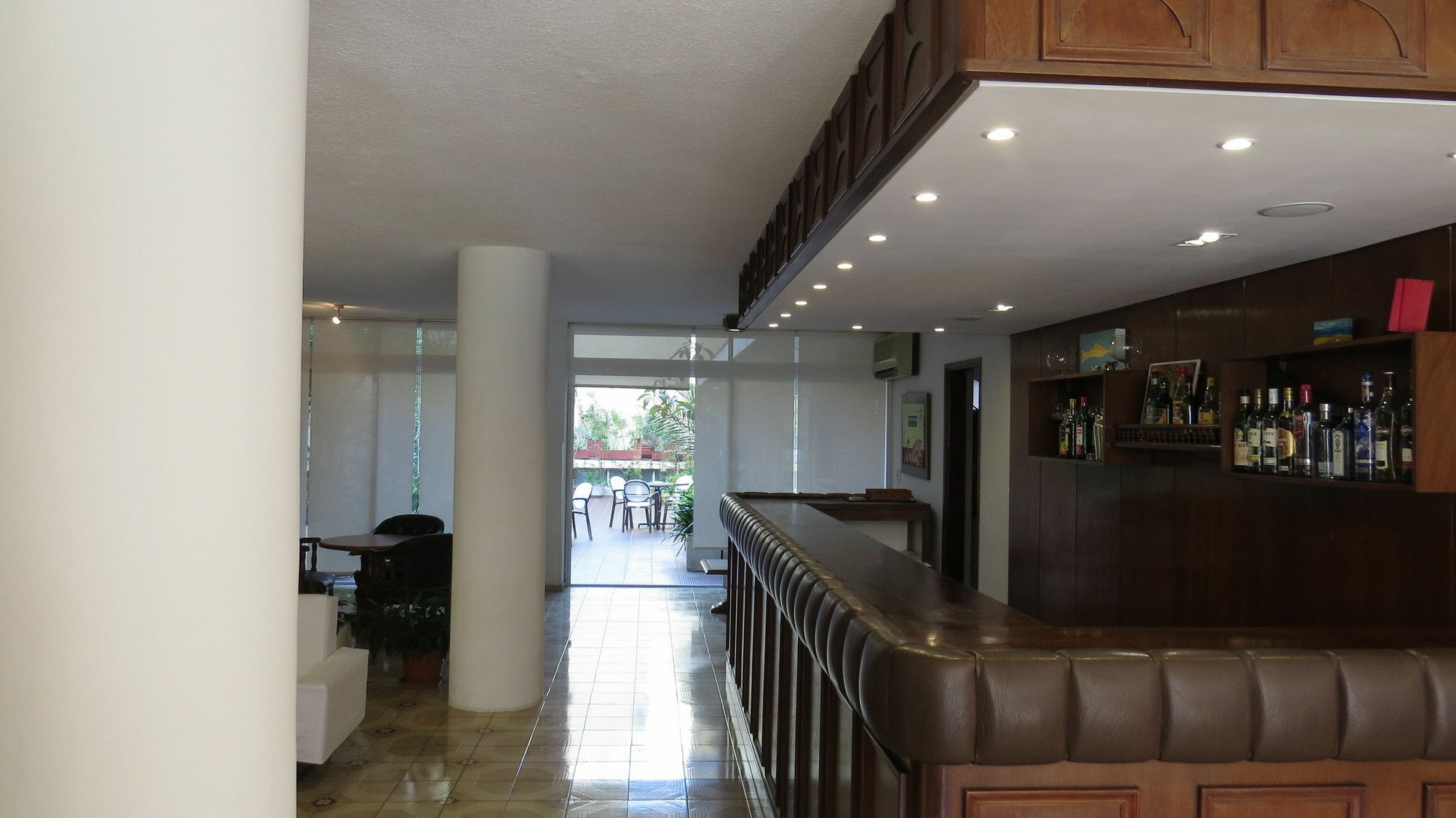 Hotel Alhambra ปุนตา เดล เอสเต ภายนอก รูปภาพ