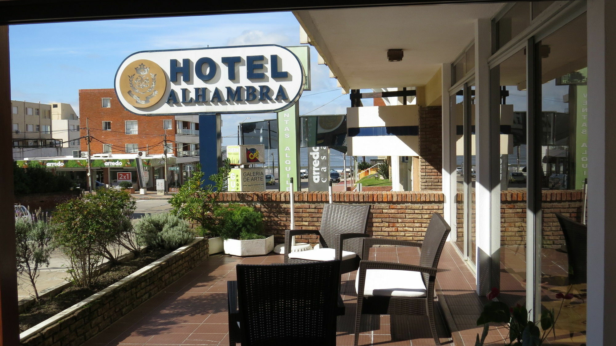 Hotel Alhambra ปุนตา เดล เอสเต ภายนอก รูปภาพ
