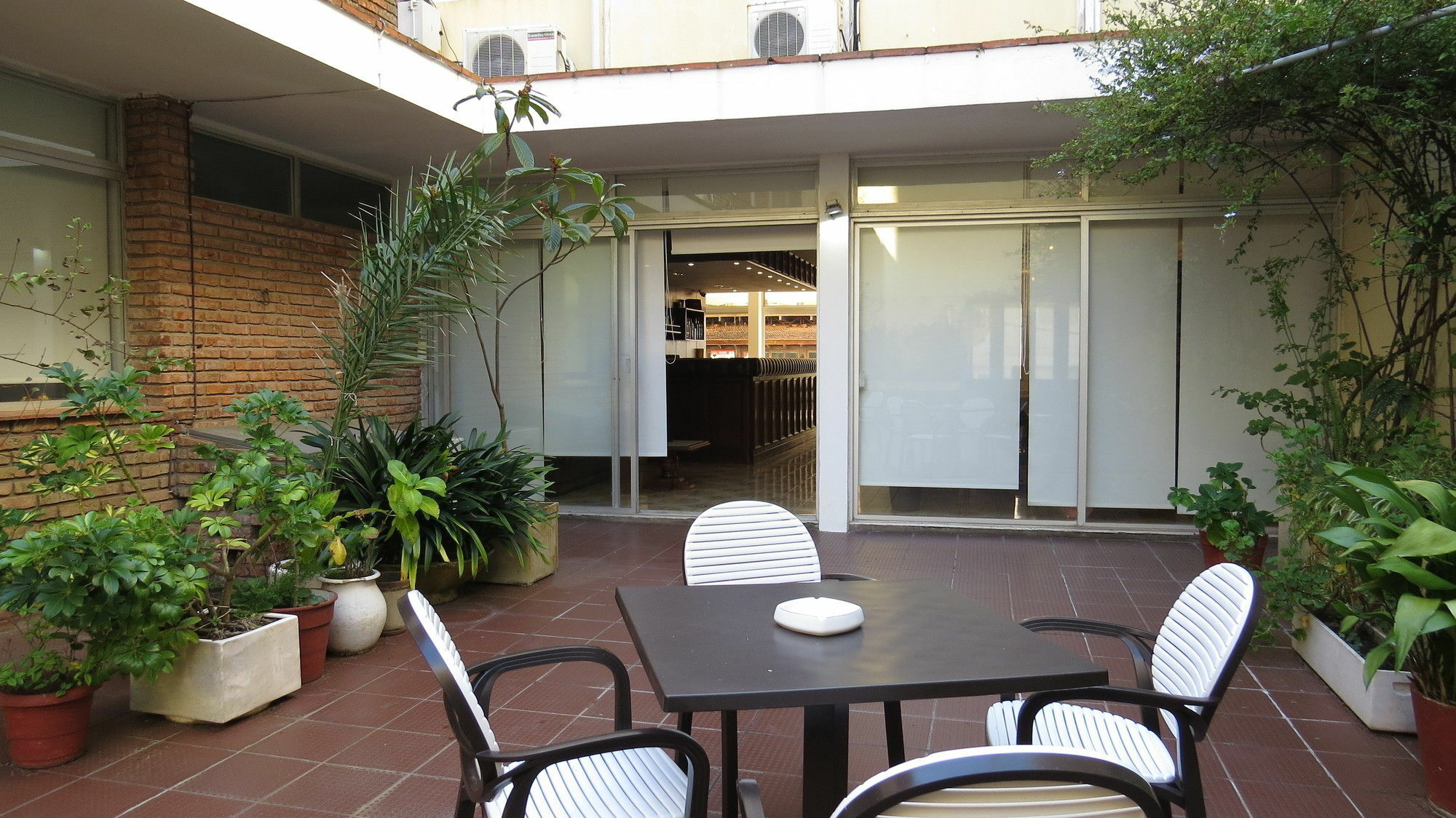 Hotel Alhambra ปุนตา เดล เอสเต ภายนอก รูปภาพ